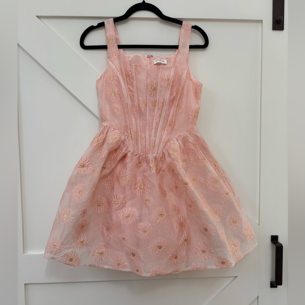 Storia Peach and Gold  Floral Mini Dress
